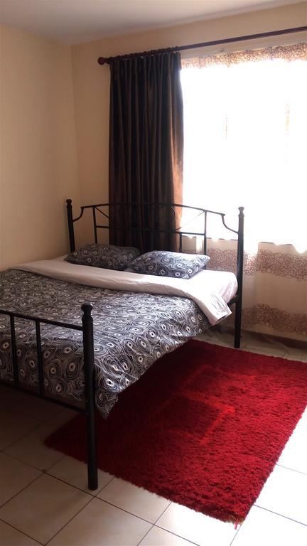 Mani'S Home Away From Home Nairobi Extérieur photo