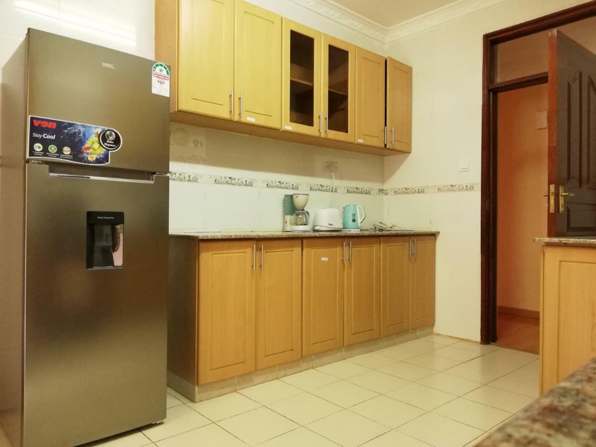 Mani'S Home Away From Home Nairobi Extérieur photo